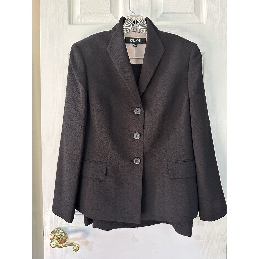 Kasper Black Crepe Suit Jacket and Skirt, Size 10P - Picture 3 of 10